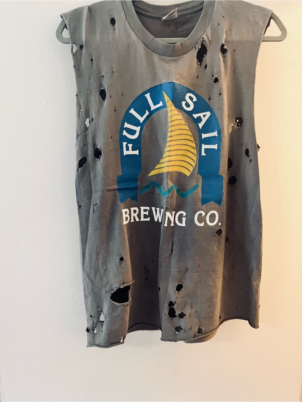 Hanes Womens Muscle Tee - Gray with Blue & Yellow Graphic that says Full sail